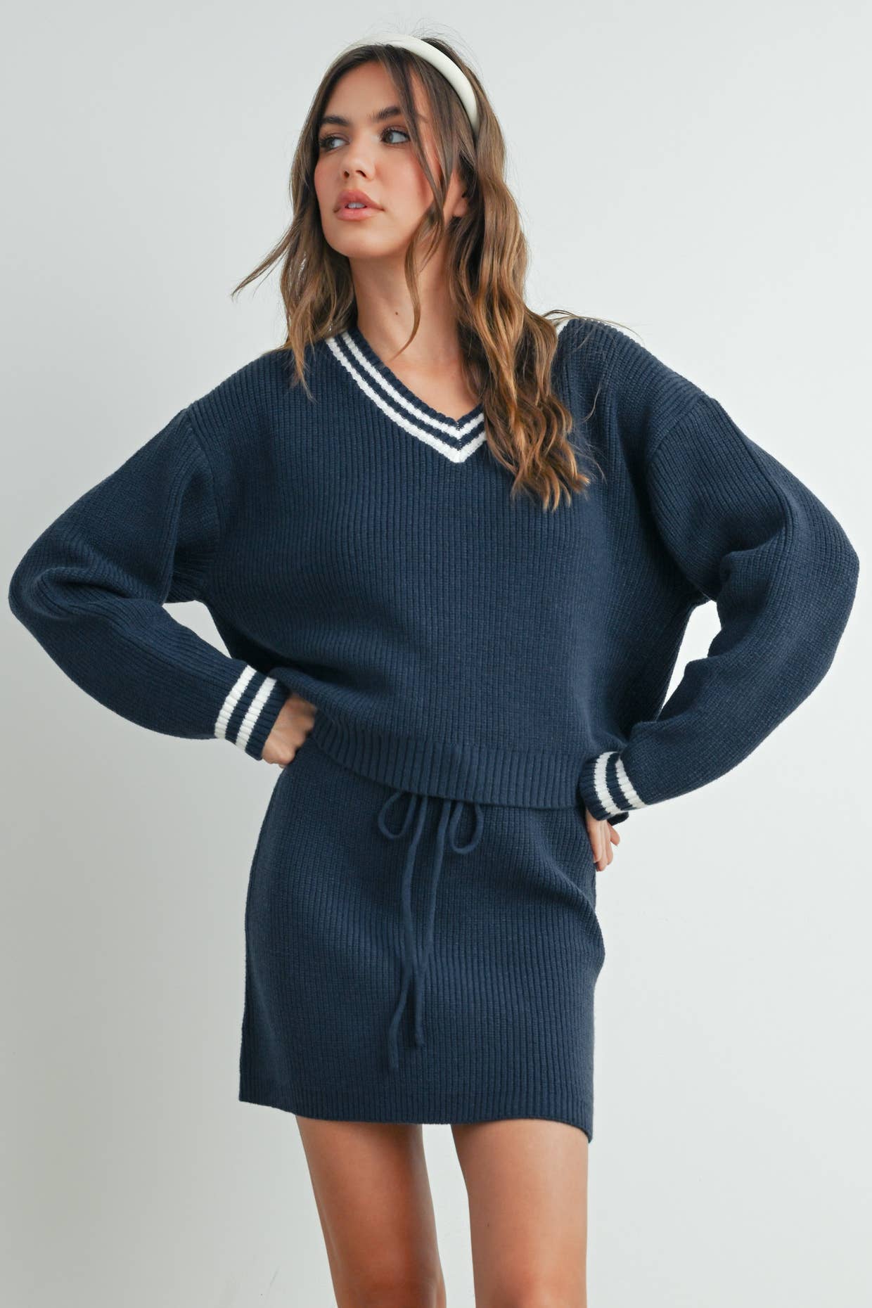 STRIPED V-NECK AND SLEEVE SWEATER