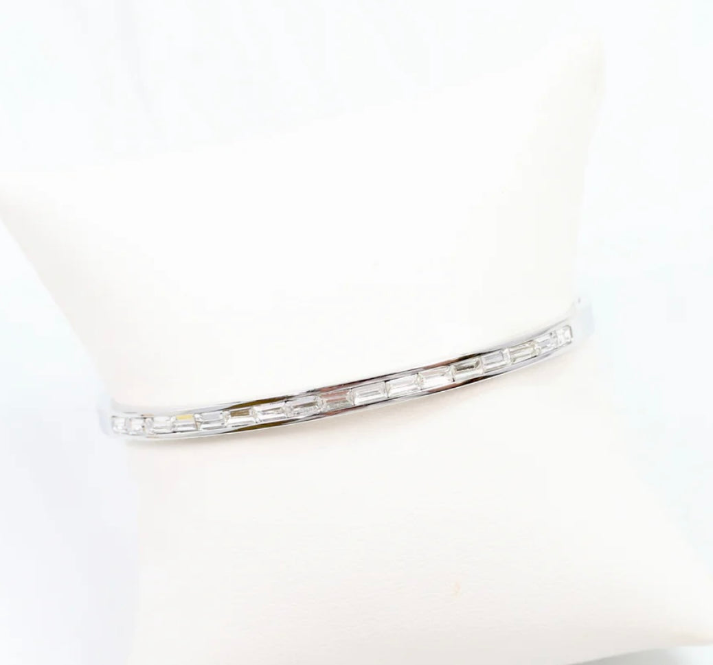 Nyx Bangle Bracelet