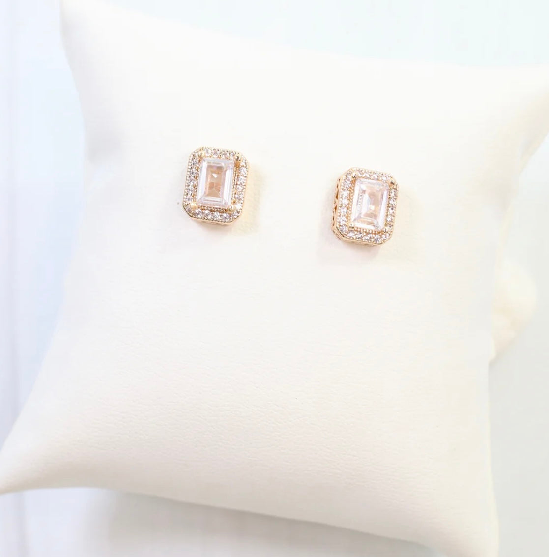 Effie Emeral Cut Crystal Stud Gold
