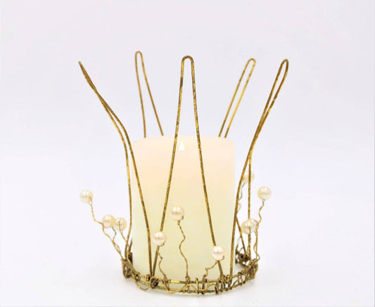 GOLD AND PEARL CROWN