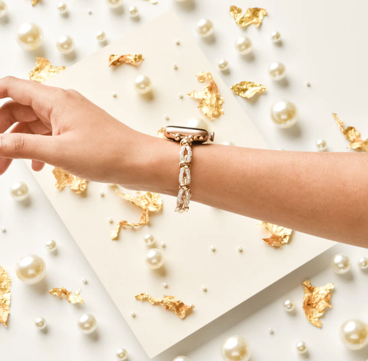 PEARL & GOLD BRACELET APPLE WATCH STRAP