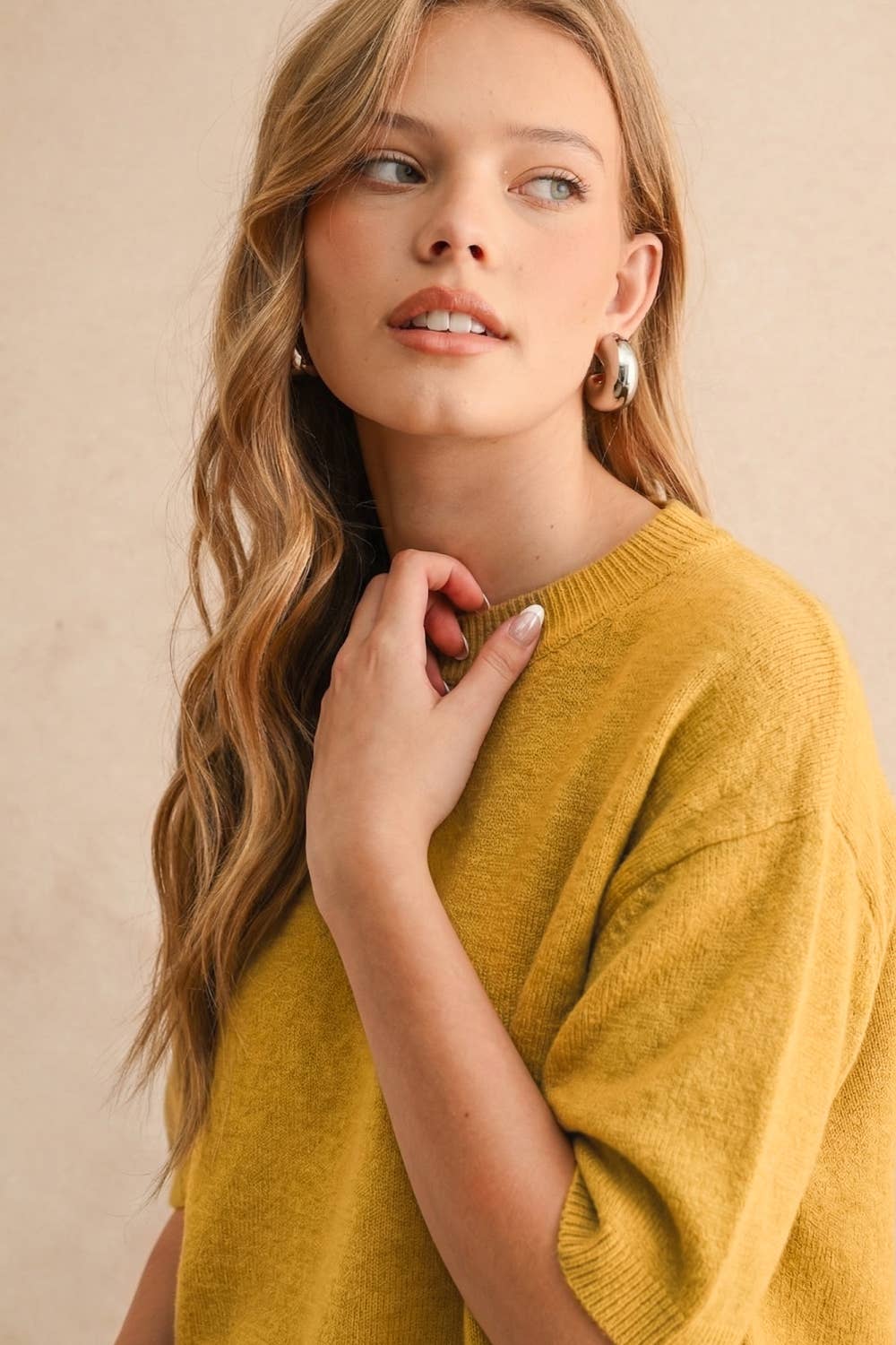 T3675   SHORT SLEEVE SWEATER TOP