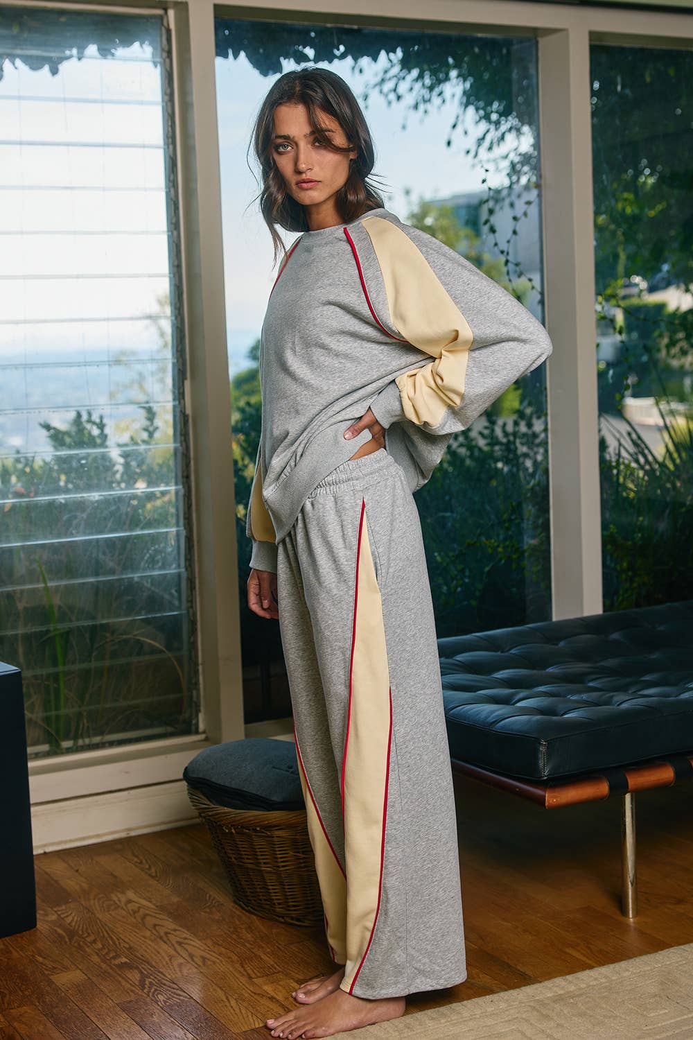 IP5751 Piping Details Color-block Wide-Leg Sweat Pants