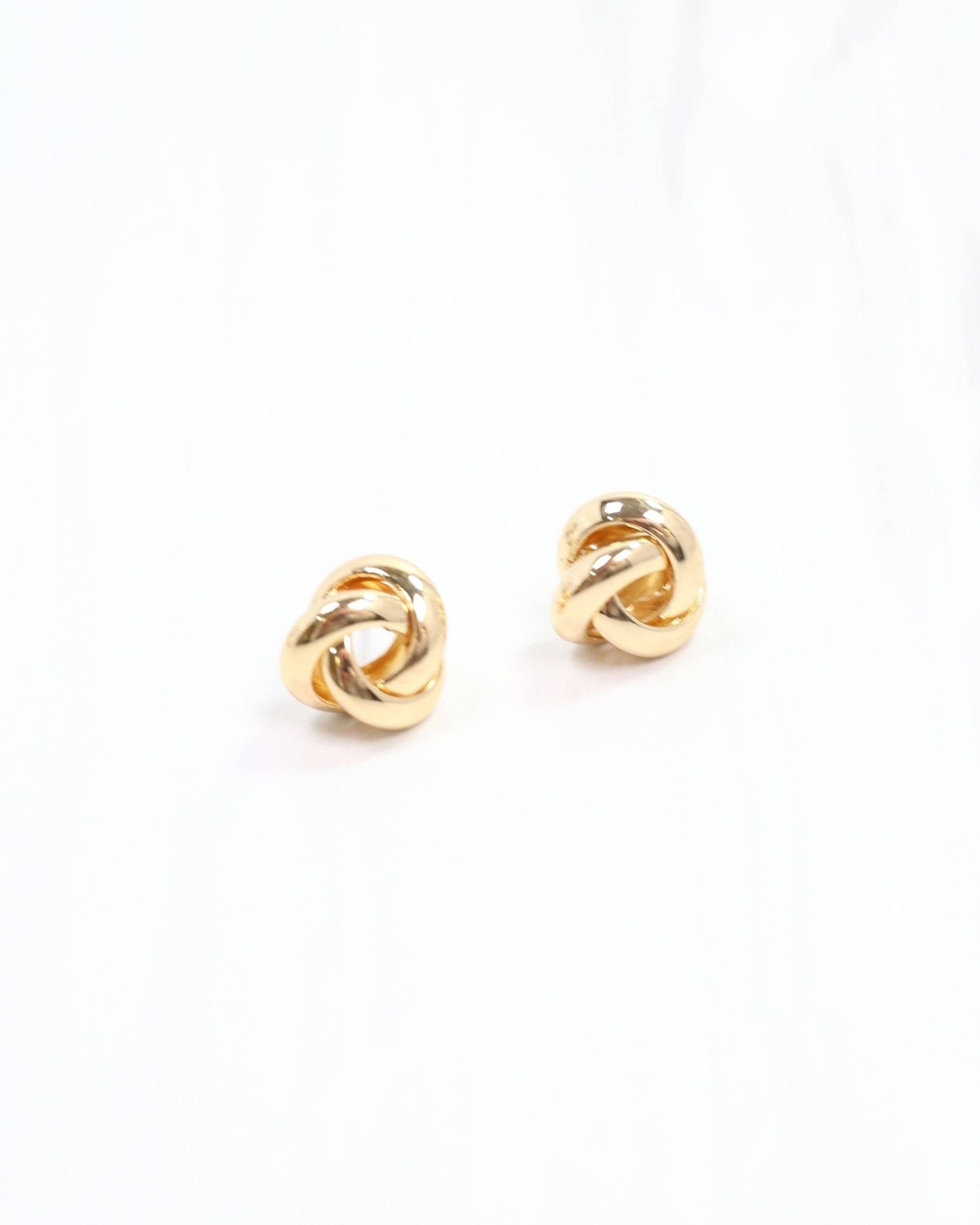 Lewis Knot Stud Gold