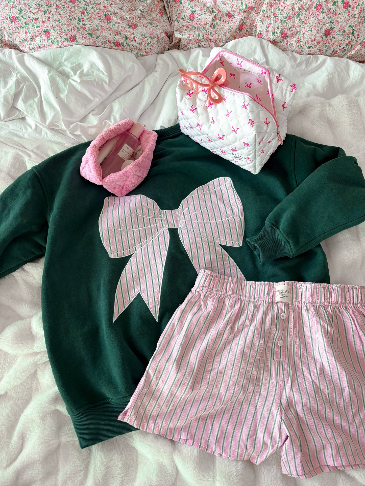 Winter Green Striped Bow Embroider Sweatshirt