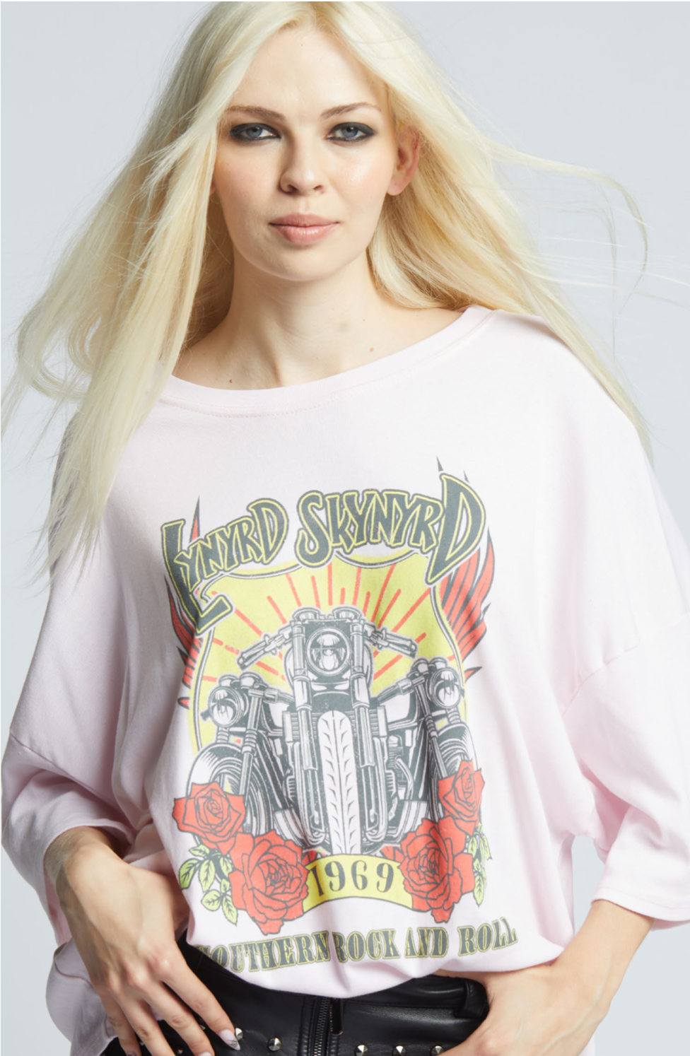 Lynard Skynyrd One Size Graphic Tee