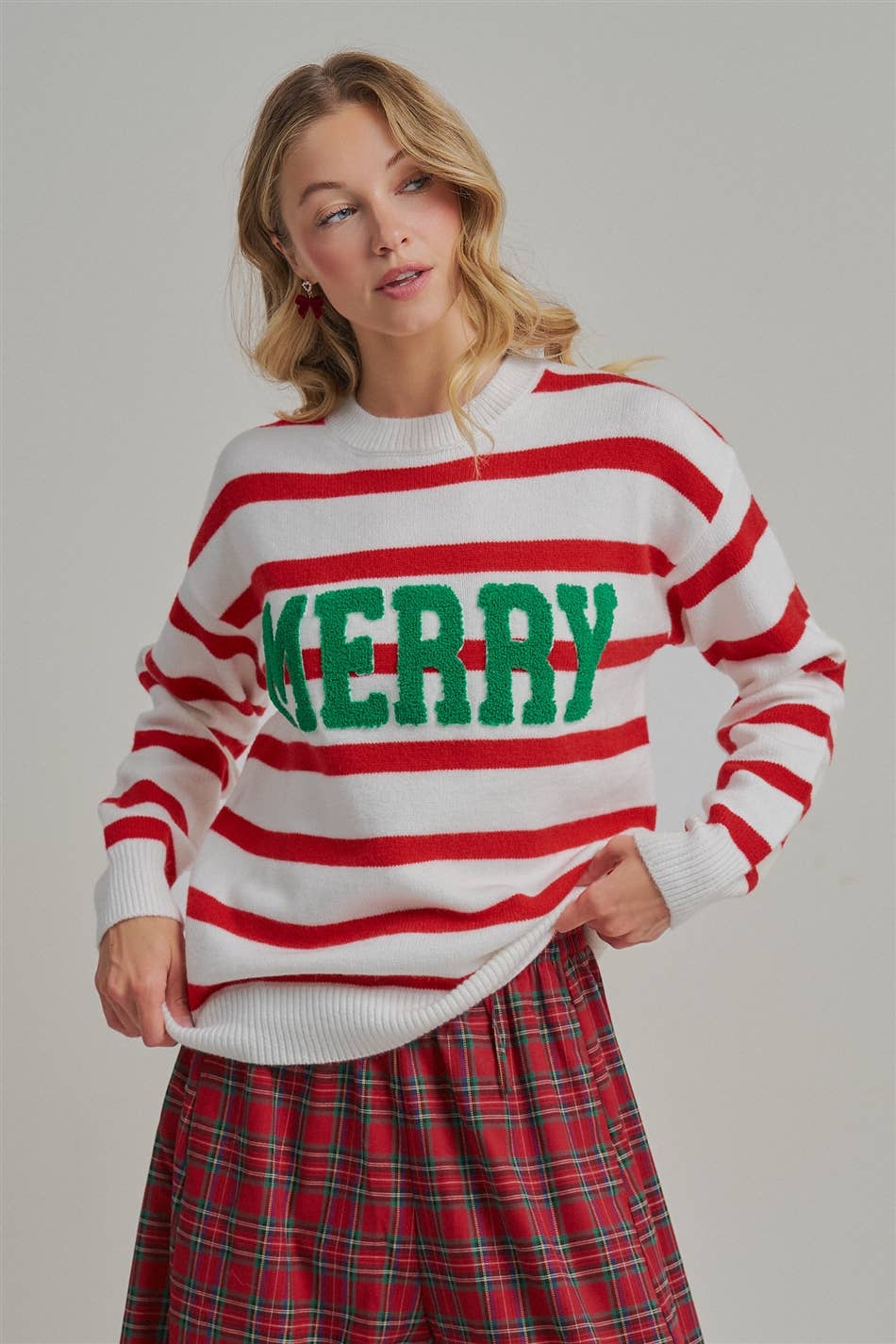 MERRY CHENILLE PATCH CHRISTMAS HOLIDAY SWEATER_JLT00342-01
