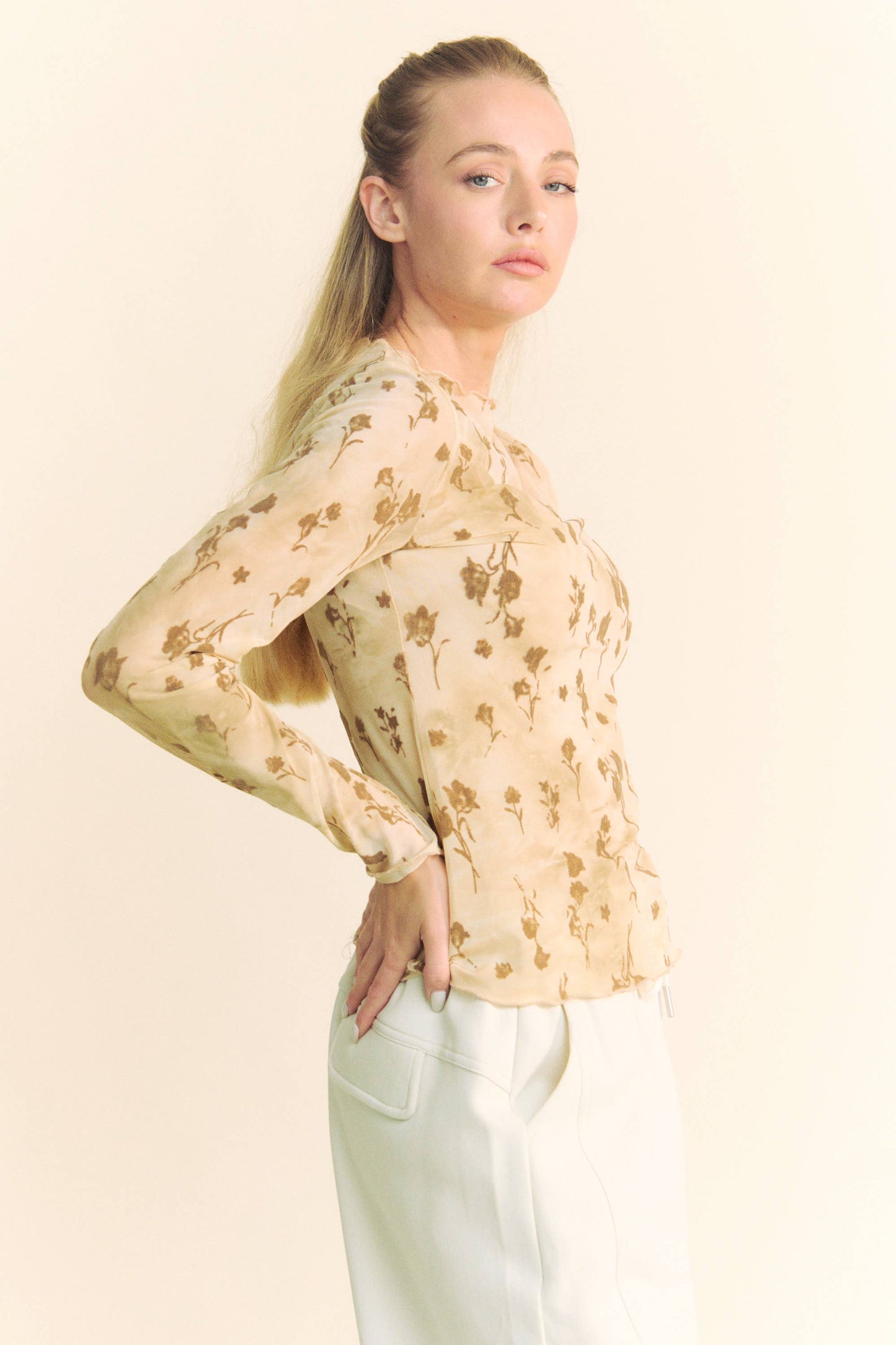 FLORAL MESH LONG SLEEVE SHEER LAYERING TOP