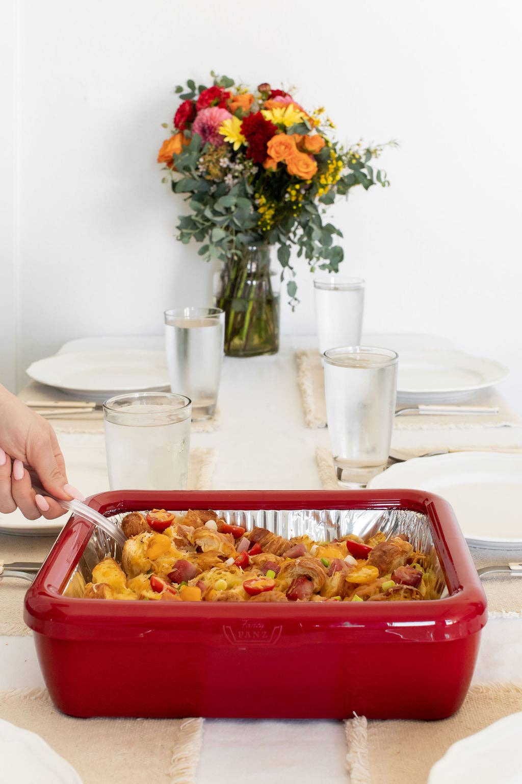 Premium Set - 9x11 Pan Frame w/ Lid & Hot or Cold Gel Pack - Red