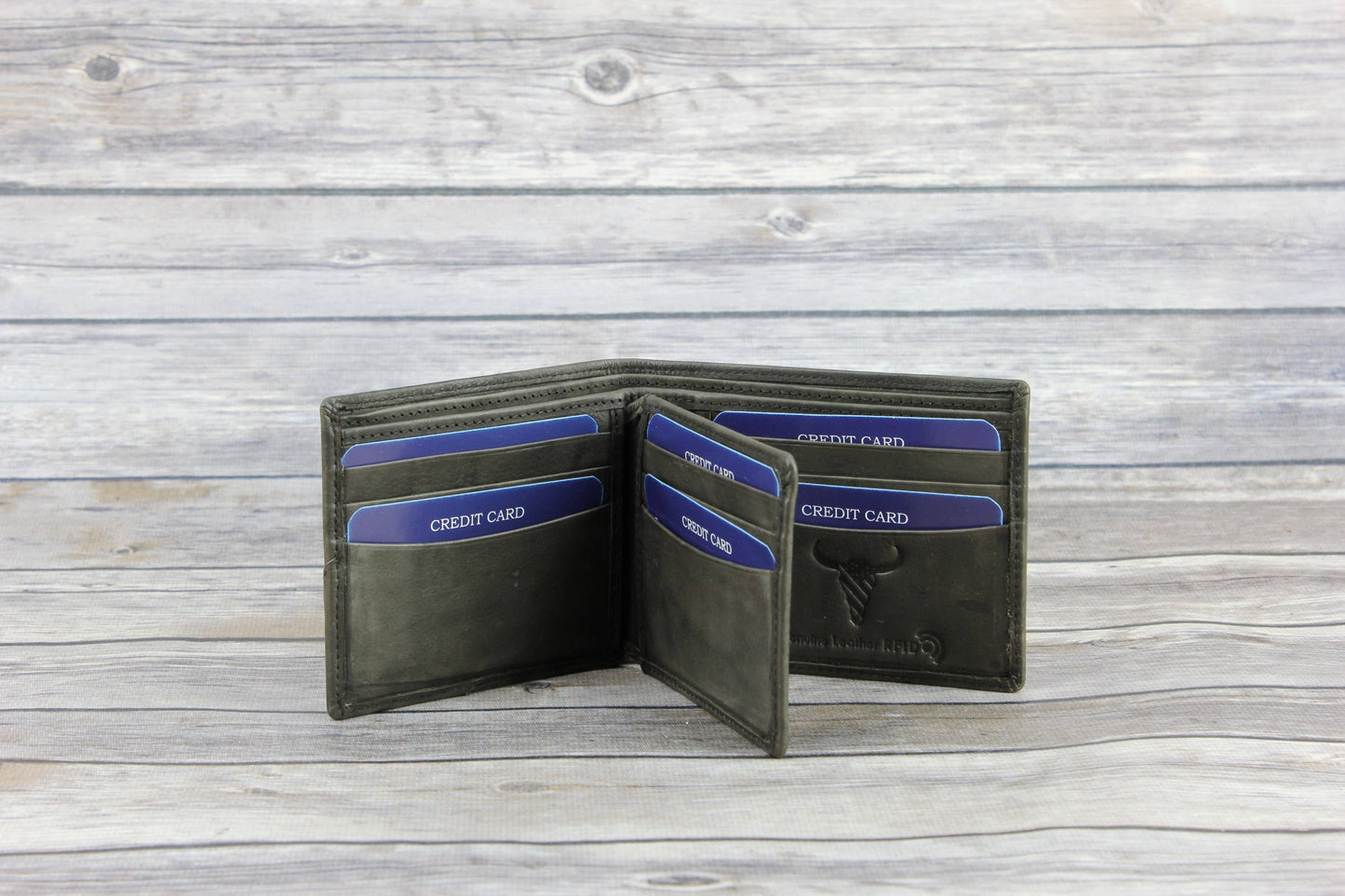 RFID Bifold w/Center I.D. Flap & Corner Contrast Notch 15715