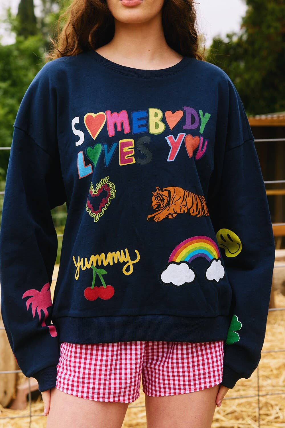 IT2537 'Somebody Loves You' Graphic Sweatshirts