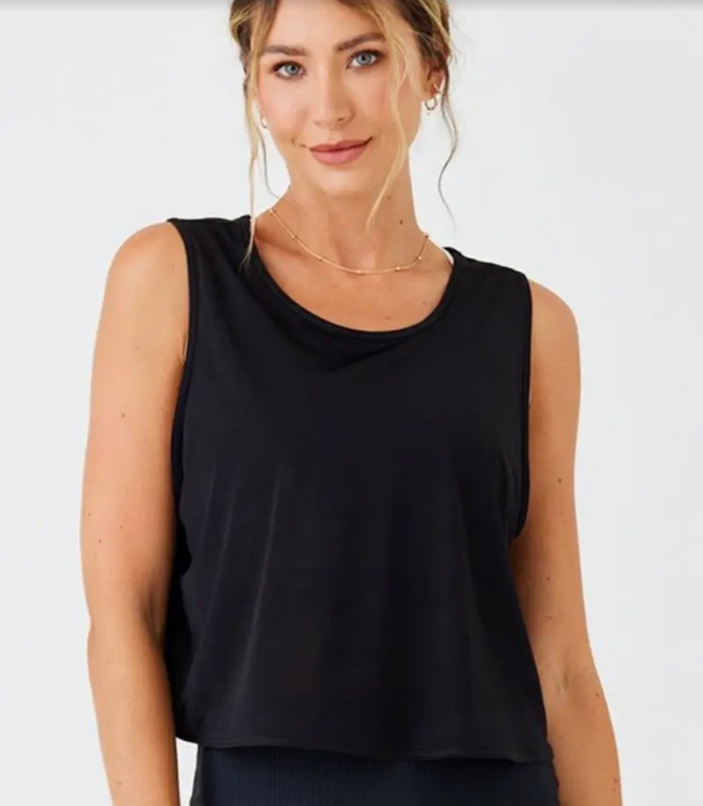 Black running tank