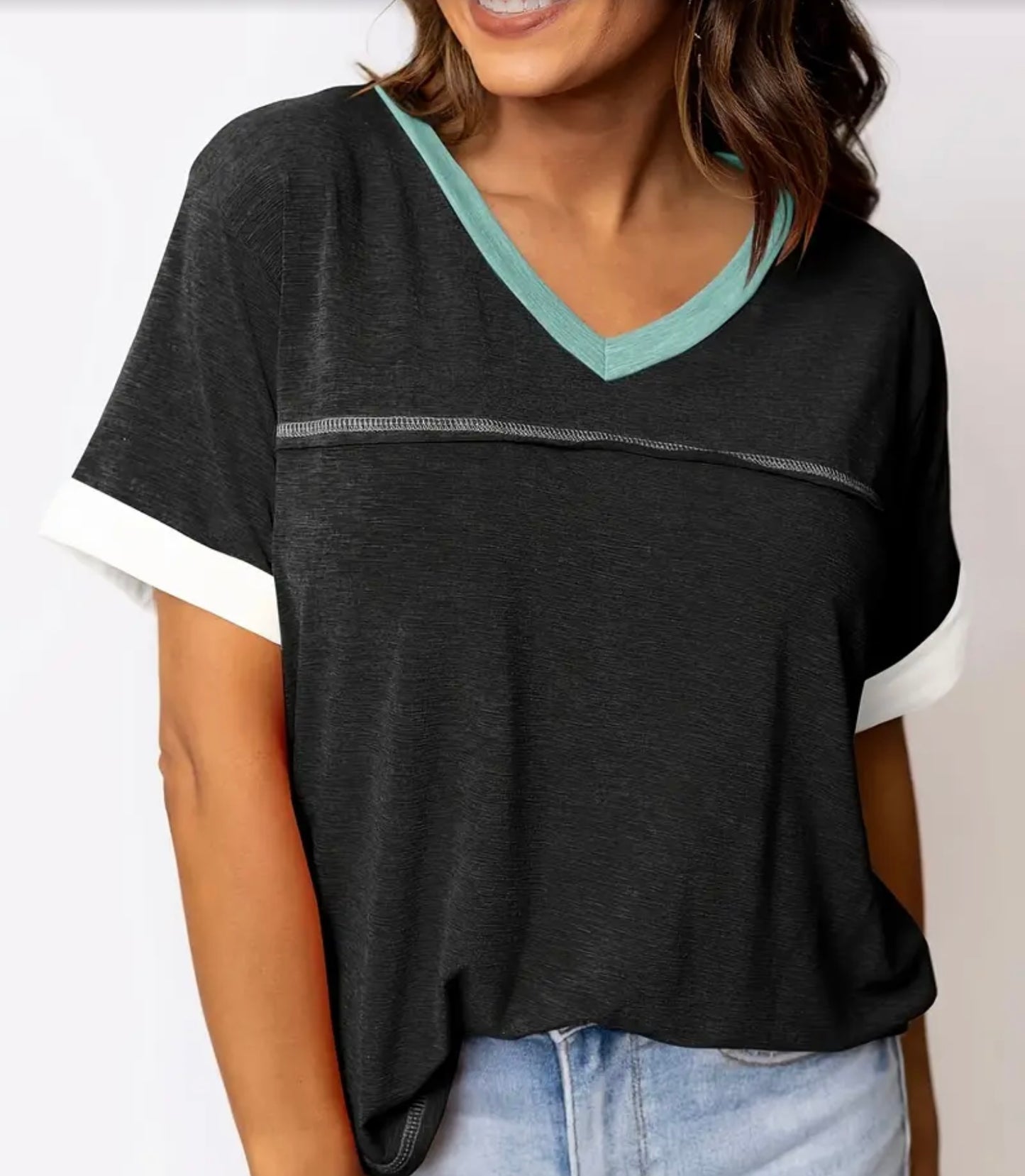 Trim v neck tshirt