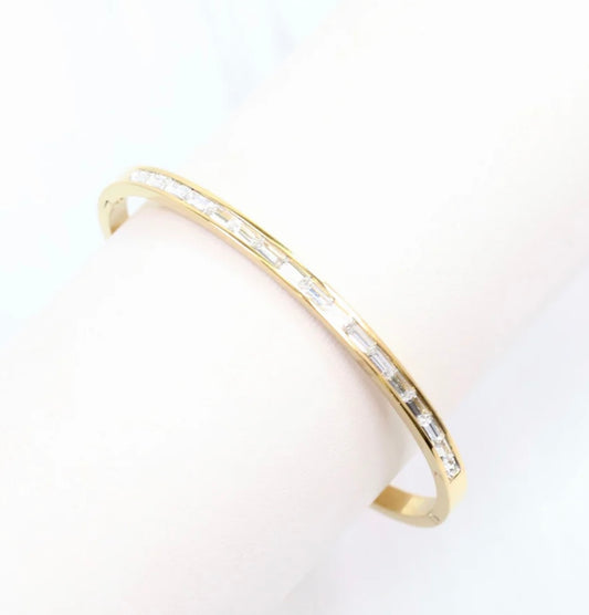 Nyx Bangle Bracelet