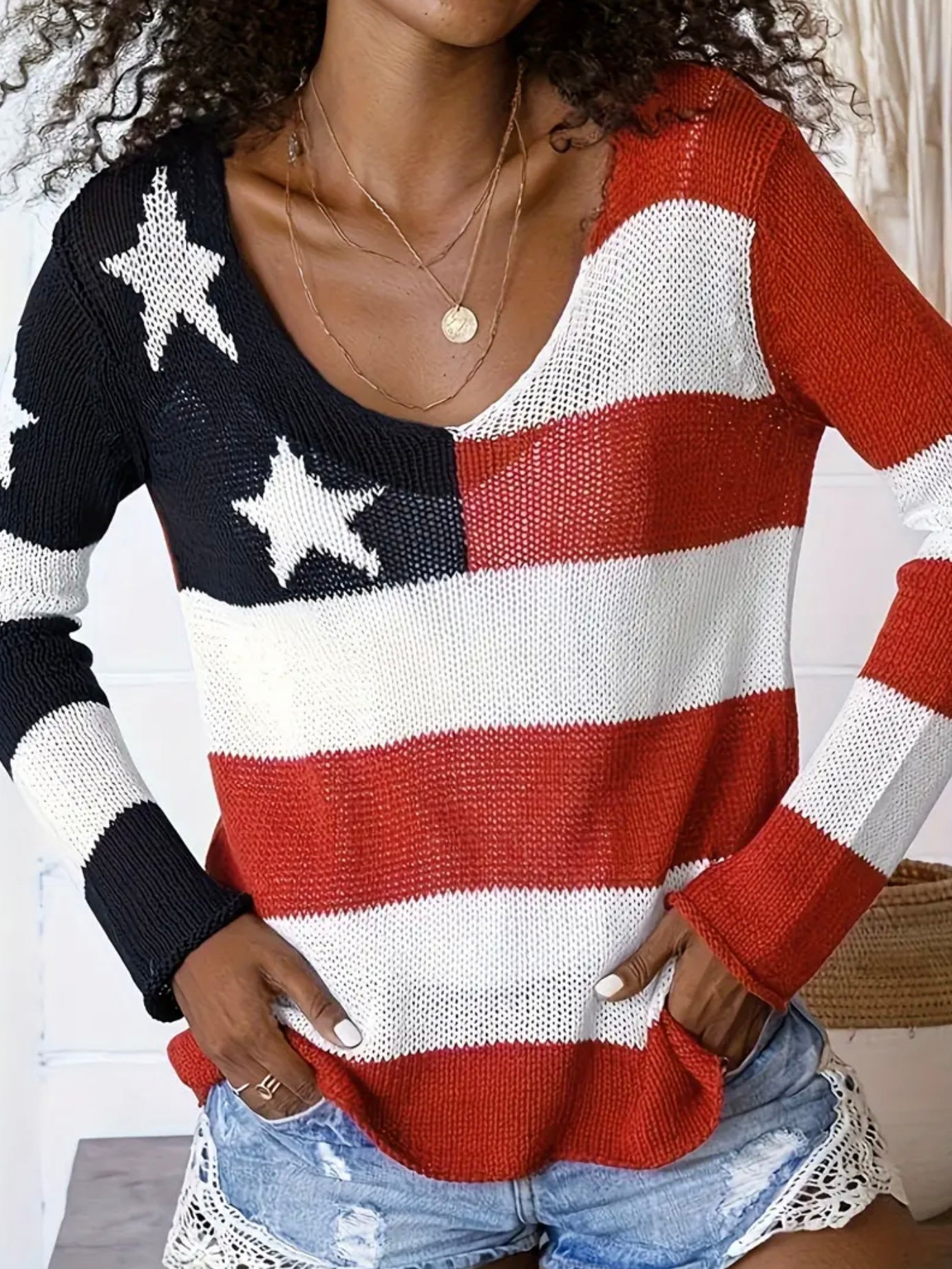 Flag v neck pullover