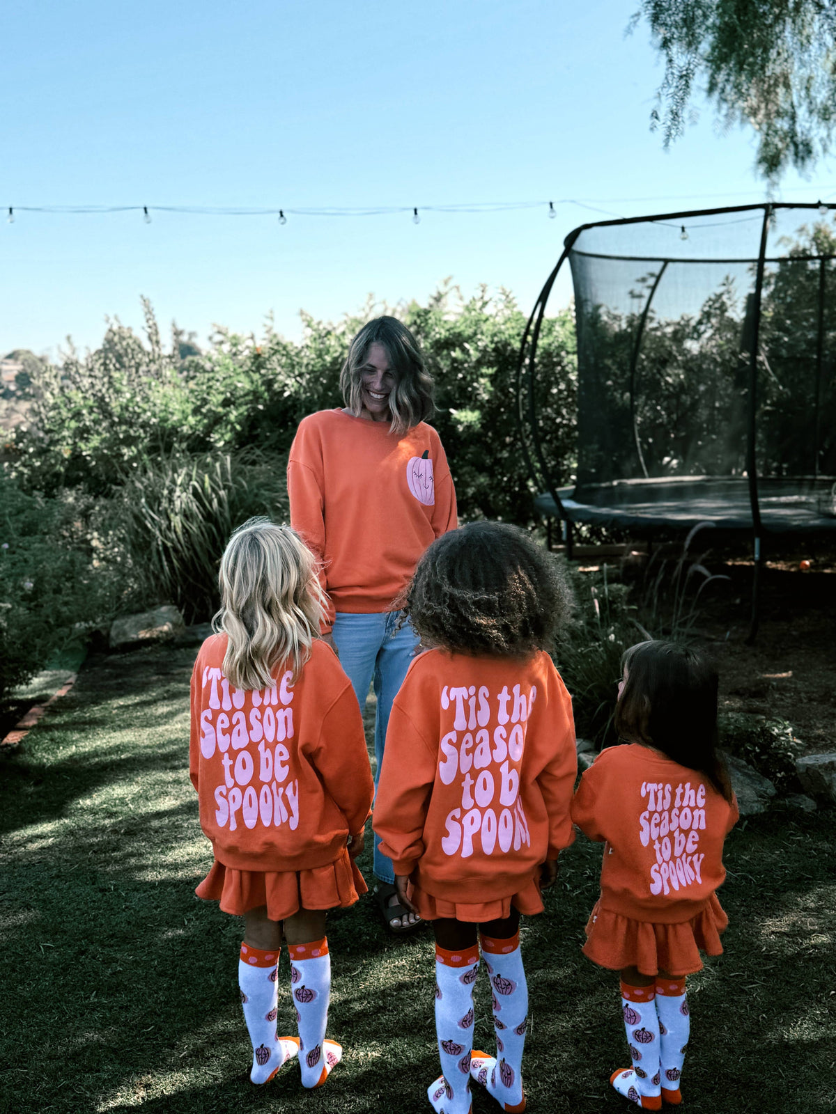'TIS THE SEASON TO BE SPOOKY | Drop Shoulder Pullover | ADULT