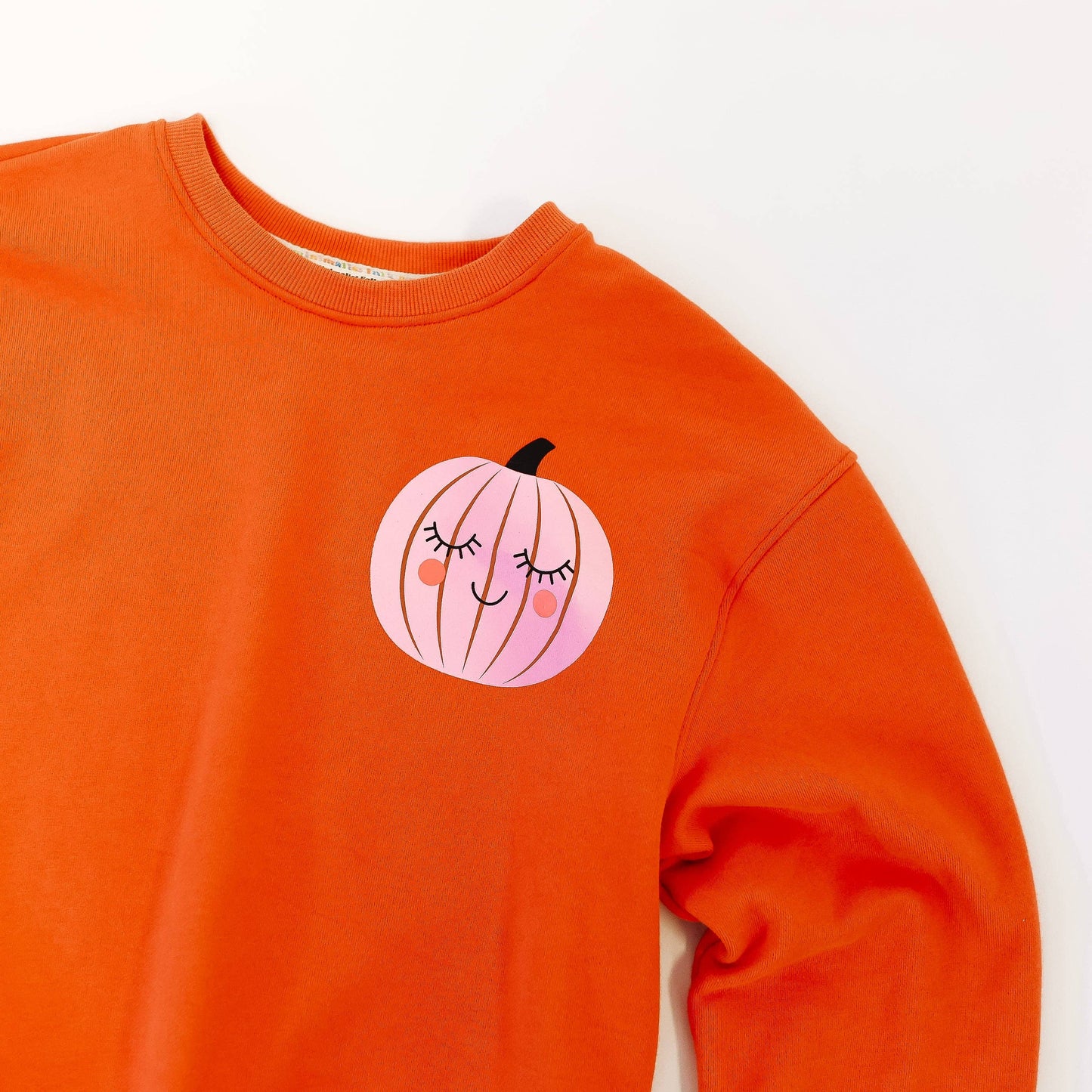 'TIS THE SEASON TO BE SPOOKY | Drop Shoulder Pullover | ADULT