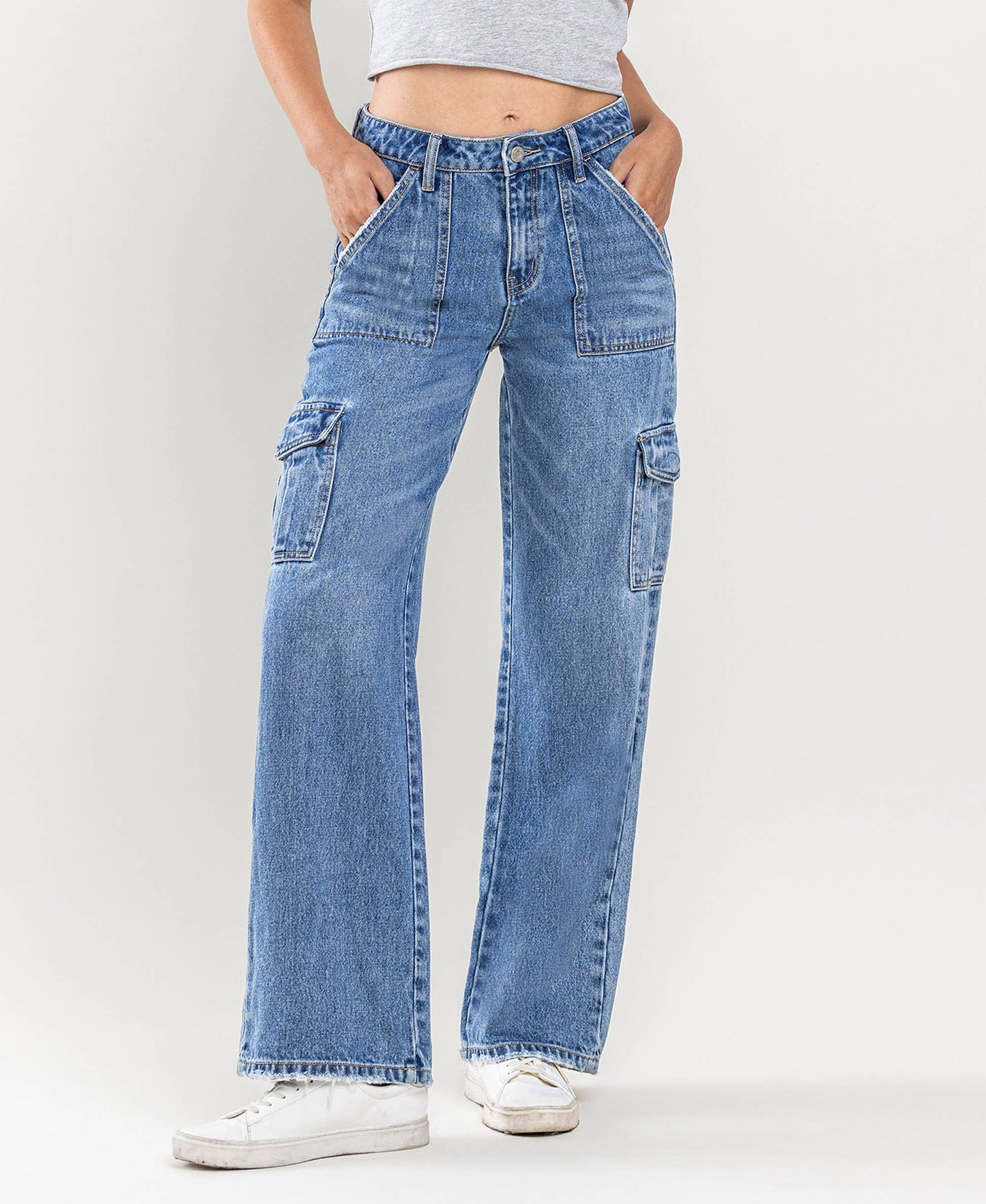 HIGH RISE WIDE LEG CARGO JEANS
 V3446