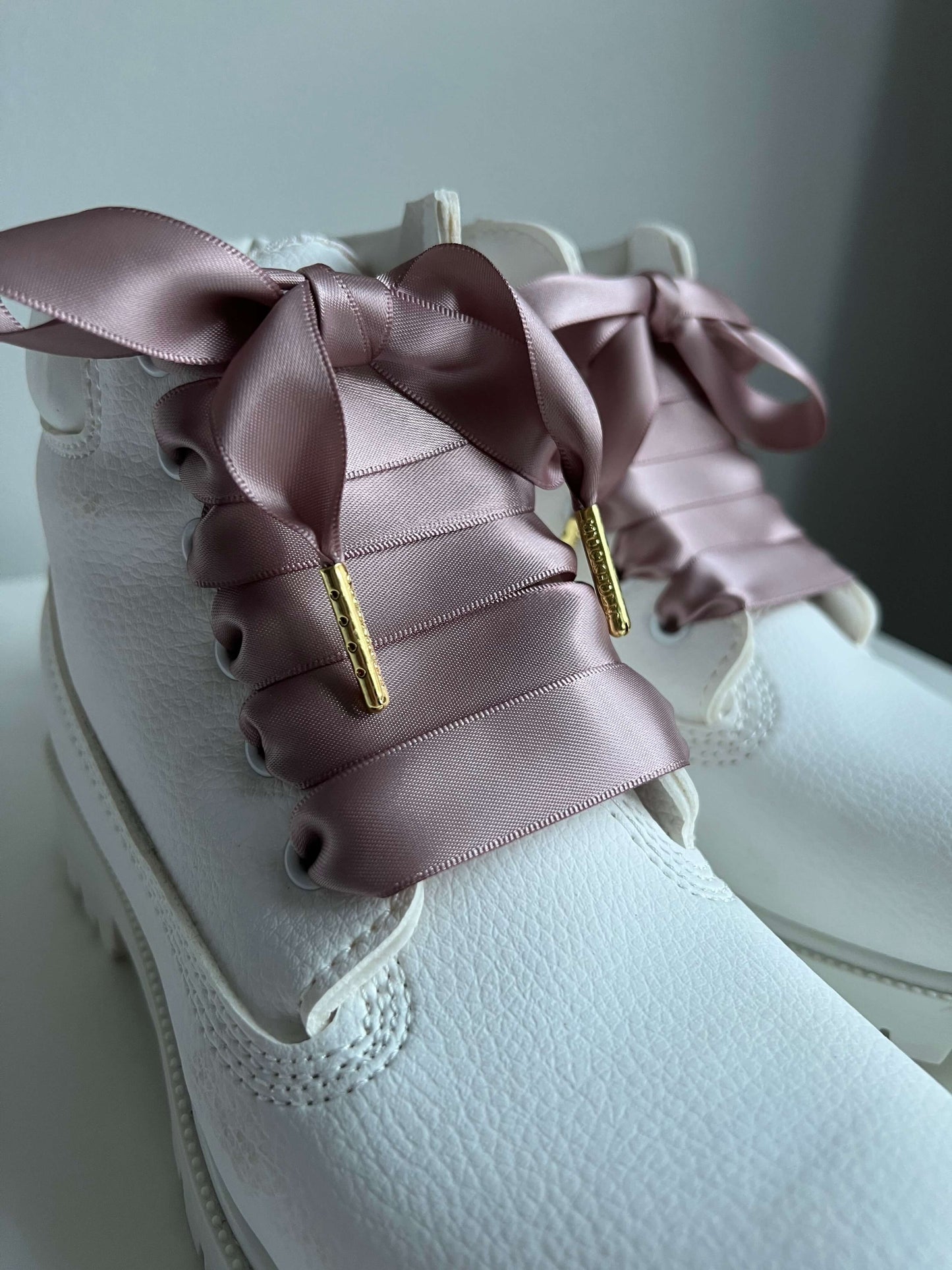 Nougat Mauve Silk - Shoelaces