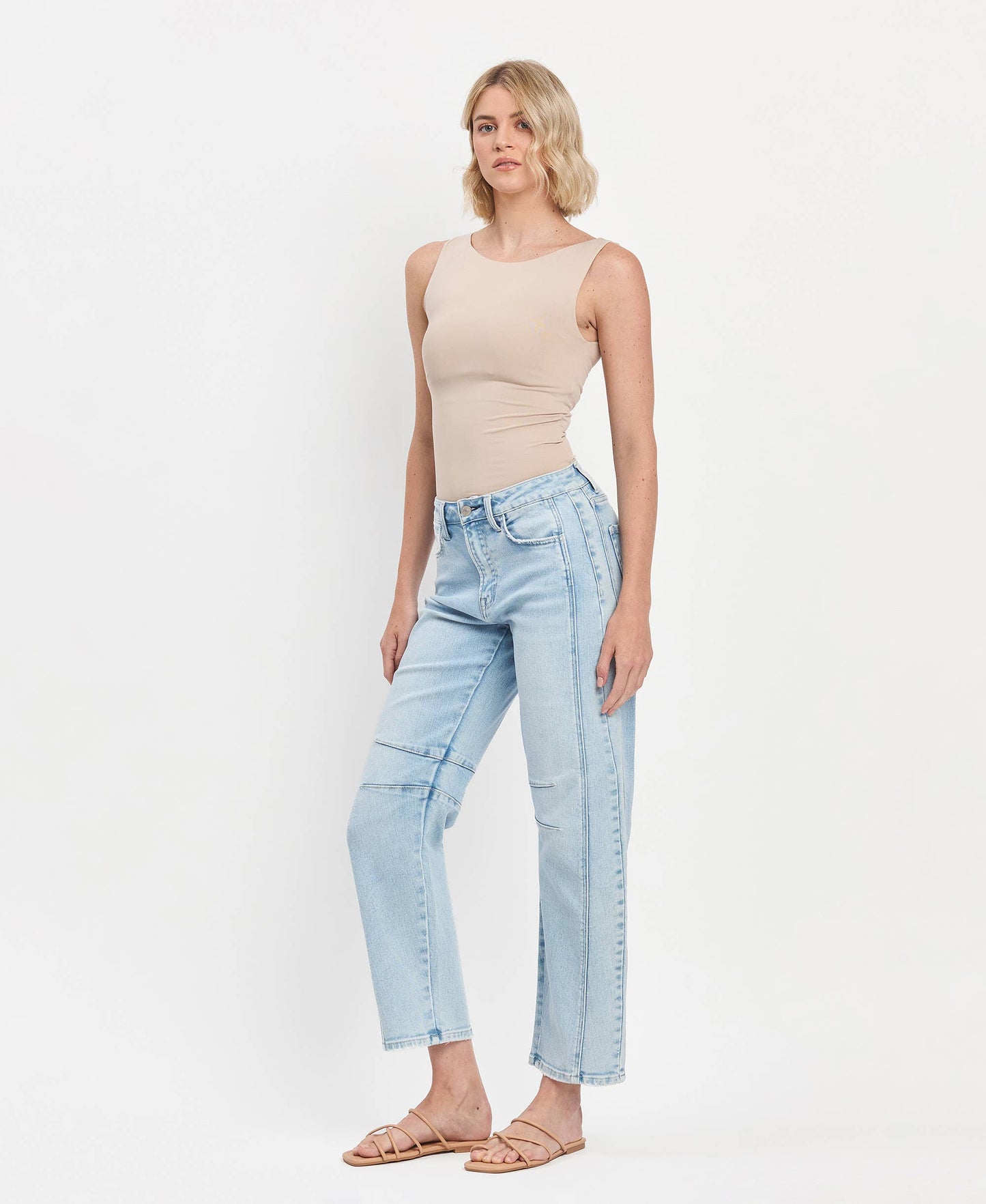 HIGH RISE BARREL LEG JEANS F5768LT