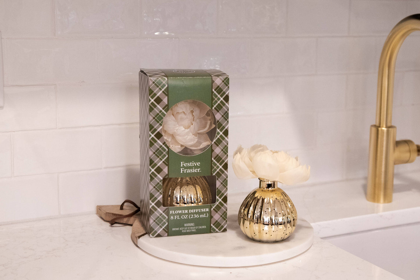 Festive Frasier Holiday Flower Diffuser | Christmas Gift