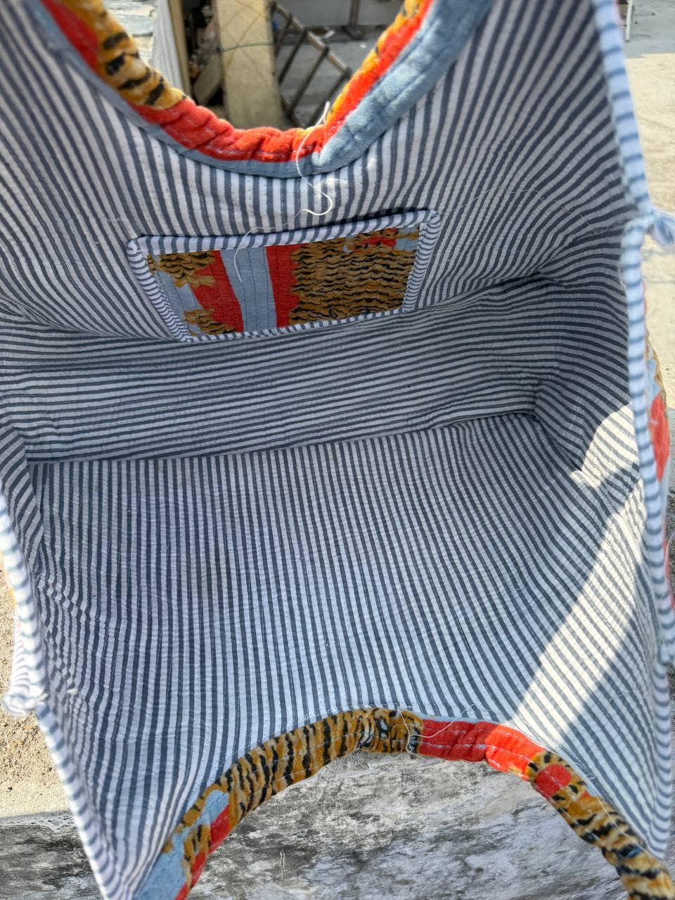 Tiger Printed Velvet Quilted Bag Girls Bag Padded Handle Bag