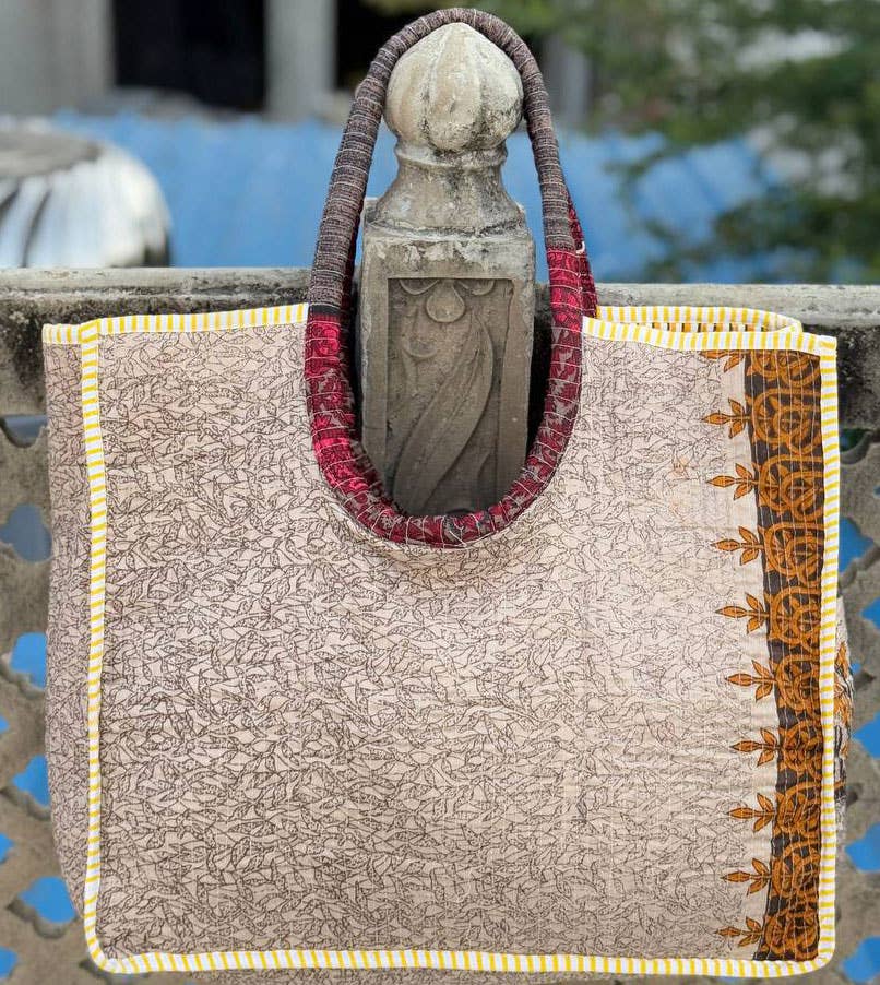 Exclusive Silk Shoulder Tote for Woman Stylish Quilted Bag