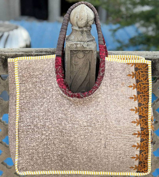 Exclusive Silk Shoulder Tote for Woman Stylish Quilted Bag