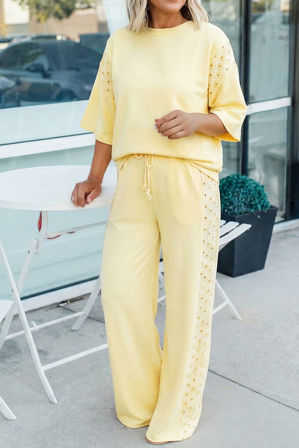 Eyelet Lace Oversize Tee and Loose Pants 2pcs Outfit (S-XL)